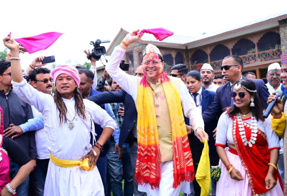 सीएम आवास में उत्तराखंड की सांस्कृतिक समृद्धि और एकता के हुए दर्शन