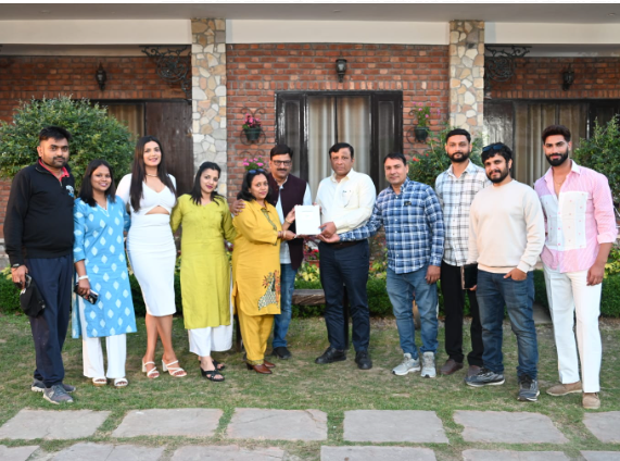 साउंडस्टार्सयूके ने म्यूजिक वीडियो “कमाल करदे हो” की शूटिंग शुरू की, उत्तराखंड को फिल्मिंग हब के रूप में बढ़ावा देने का संकल्प