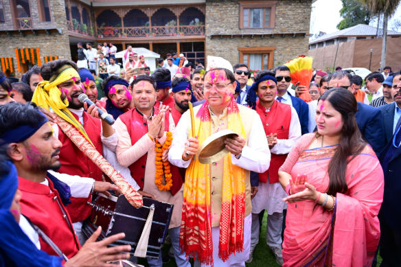 सीएम आवास में दिखे उत्तराखंड की समृद्ध संस्कृति के विविध रंग