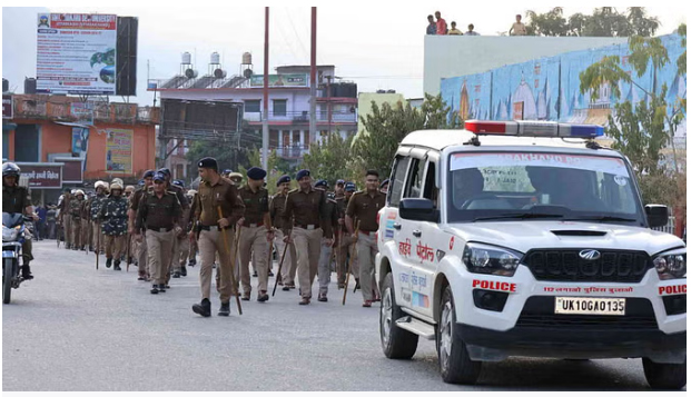 उत्तराखंड में पुलिस अलर्ट, सार्वजनिक स्थानों और बॉर्डर क्षेत्रों में चेकिंग के निर्देश